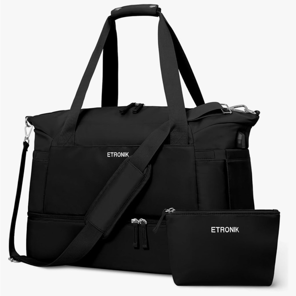 ETRONIK gym/travel bag. Black with USB charging port.
